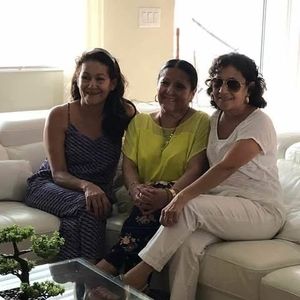 Meet your Posher, Gloria